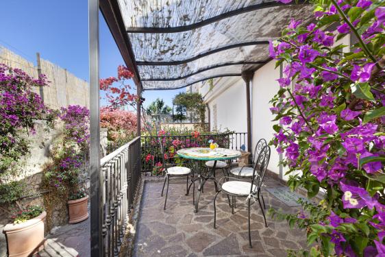 A dream stay in an authentic Sorrento citrus grove-3